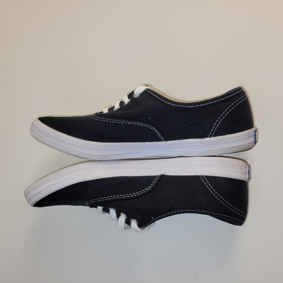 Keds women size 6 - Picture 3 of 7